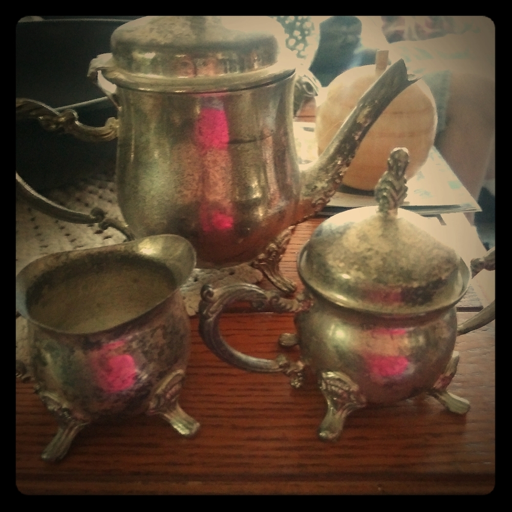 Pewtersugar creamer set